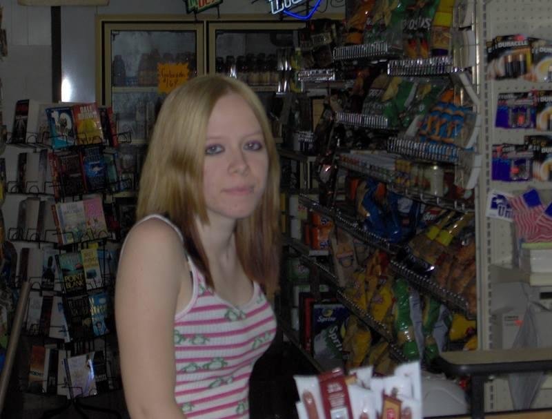 Ashley Ford Rowe
TBT; 6/28/2006 General StoreQuartzsite AZ. Thats also where and when you learned to drive!
