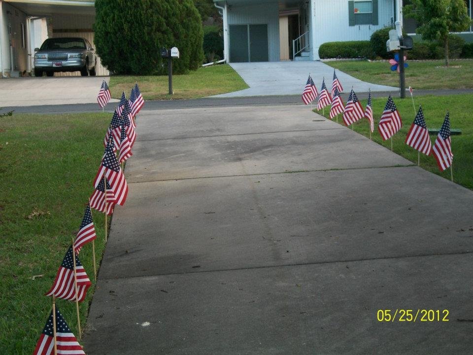 Ed Hill's album, Ed & Liz's driveway for Memorial Day
