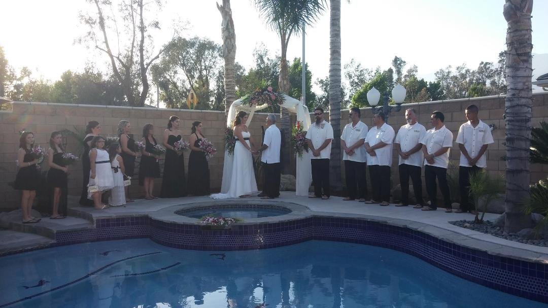 What a Beautiful Wedding, my cousin Todd & Shaunna Foster!!! Having a wonderful time with cousins & family...