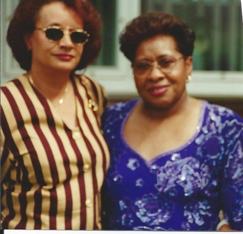 Yesterday I lost this beautiful lady - my sister in law and friend. One of the sweetest people you could ever know. I'll miss our laughs and long conversations. May God provide your family with comfort and strength. RIP