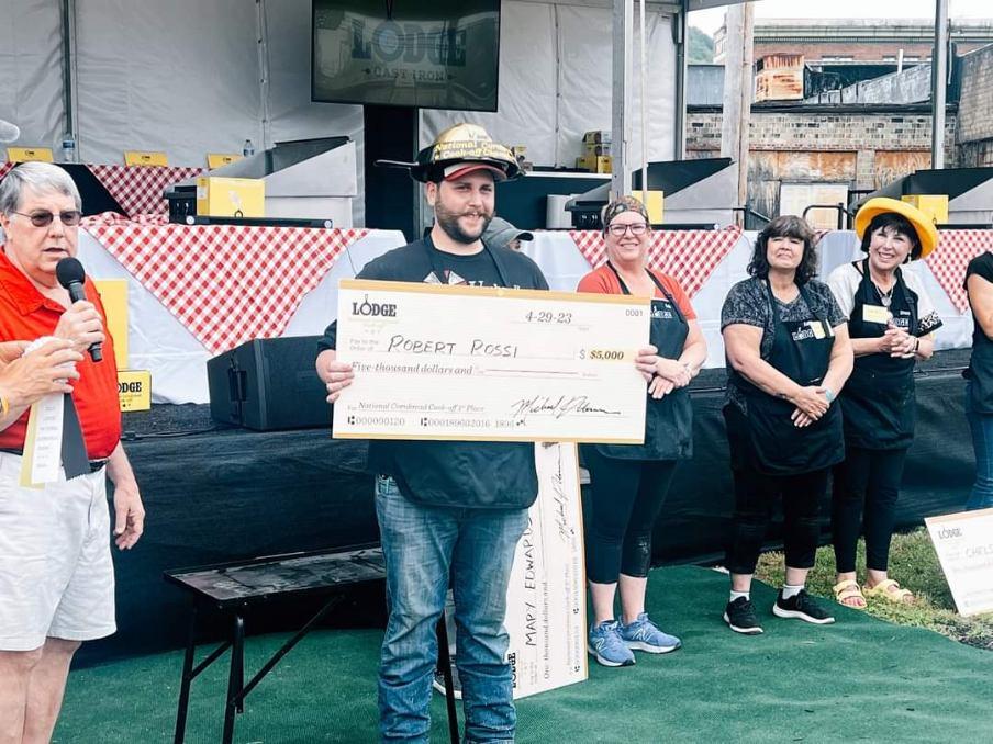 Parents Love to brag on their children ....Well, here is my Son Robby, who just won 5K First Prize for The National Cornbread Cook Off Championship up in Tennessee today. It was sponsored by Lodge Cookware. His recipe wo