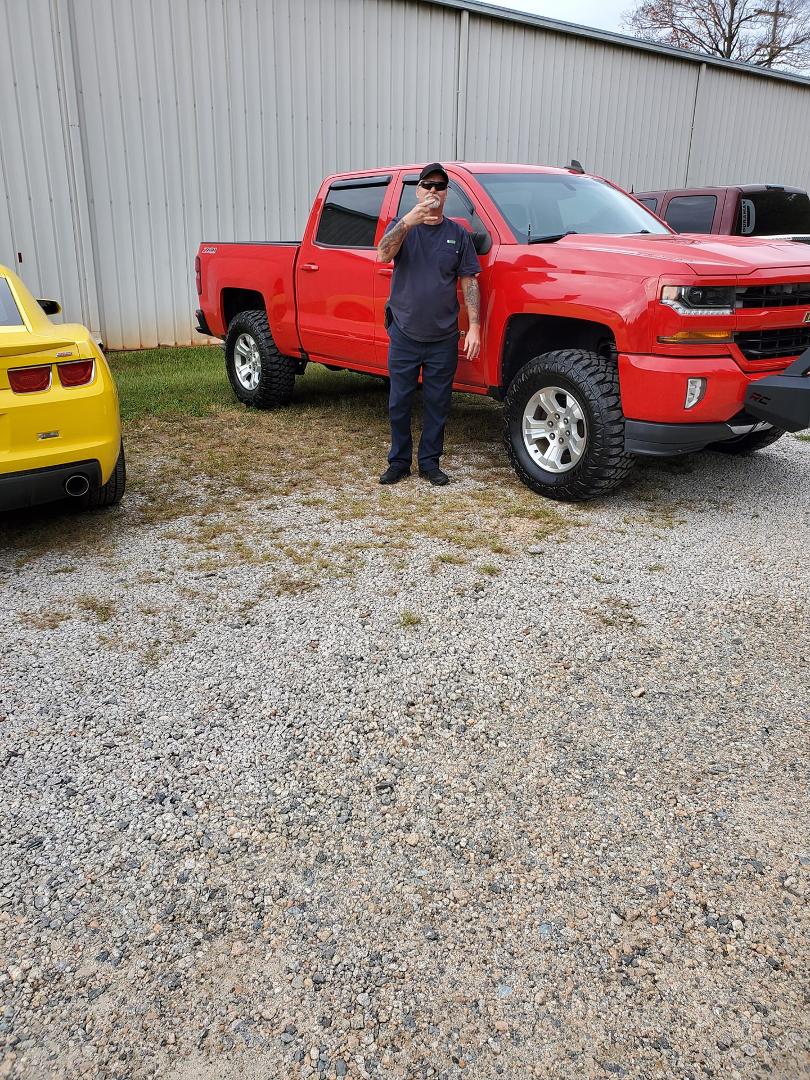 My good buddy got him a new truck. Congrats big boy Roger