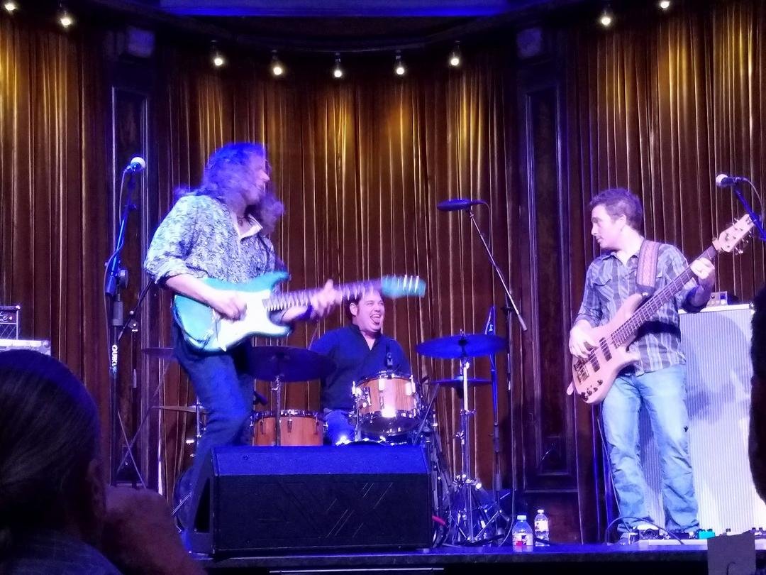Chris Duarte band....omg!!!!