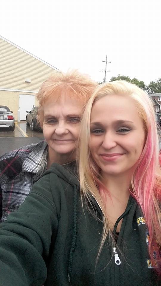 on our way to the mmrbq! No rain is gonna stop us!