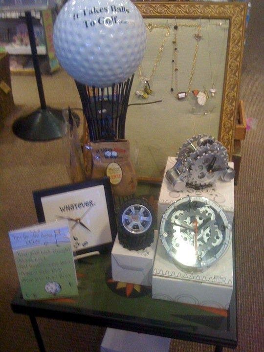 Golf, gifts of unique clocks...