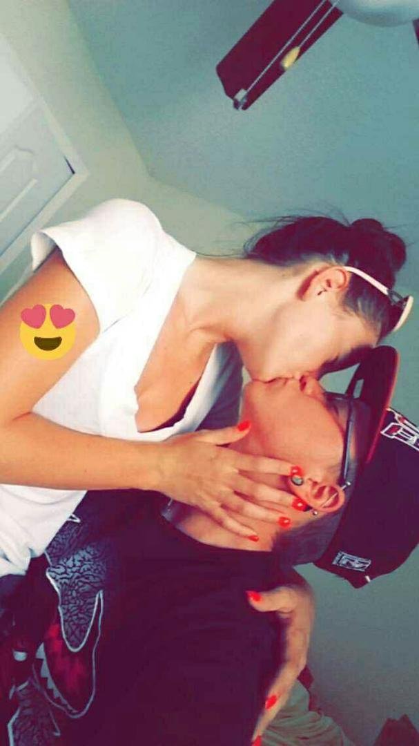 Kaylee Adams' album, Mobile uploads