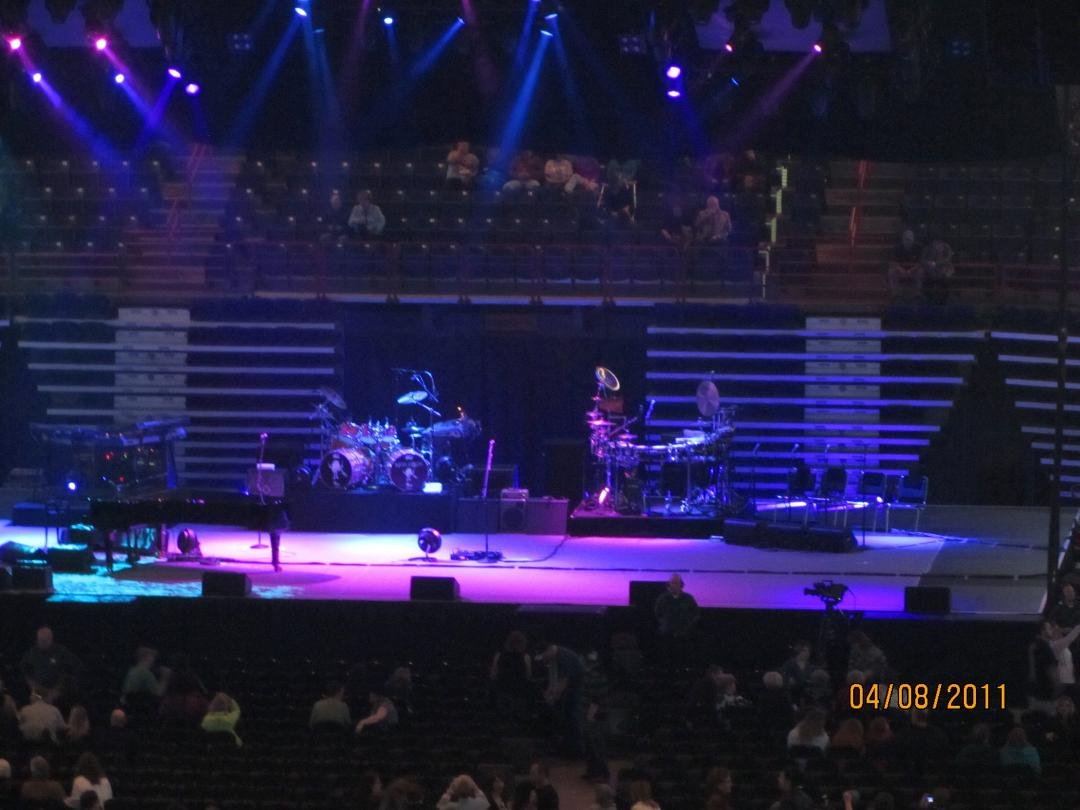 Steve Watilo's album, Elton John 4/8/2011