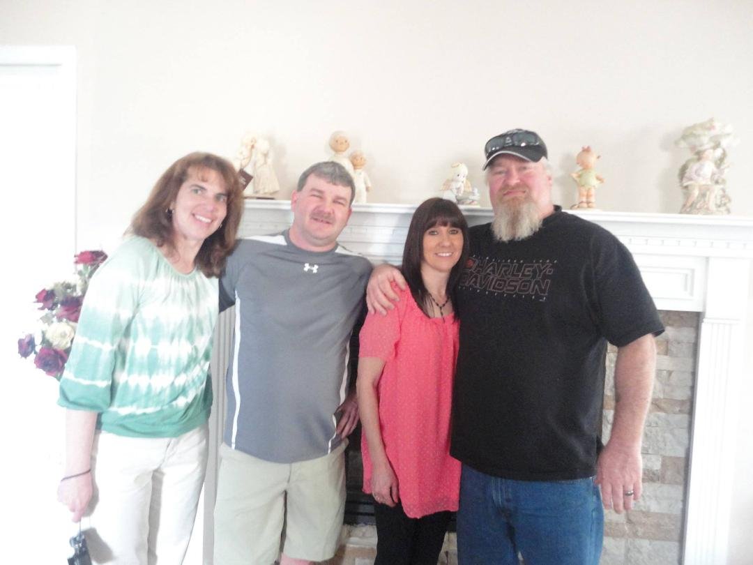 Lori,Mike,, Lisa & Greg