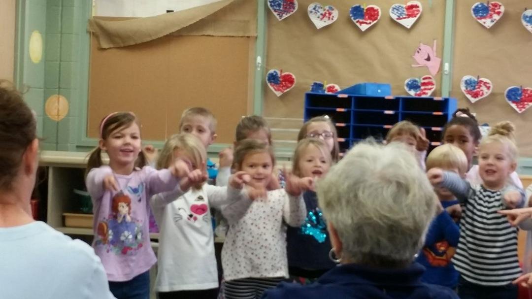 Lucca and her Pre School class singing a welcome song to all of us Grandparents for Grandparent's Day. They also signed it while the sang it. You know, for Grandparents Day. Ha! They are so cute. Had a wonderful morn