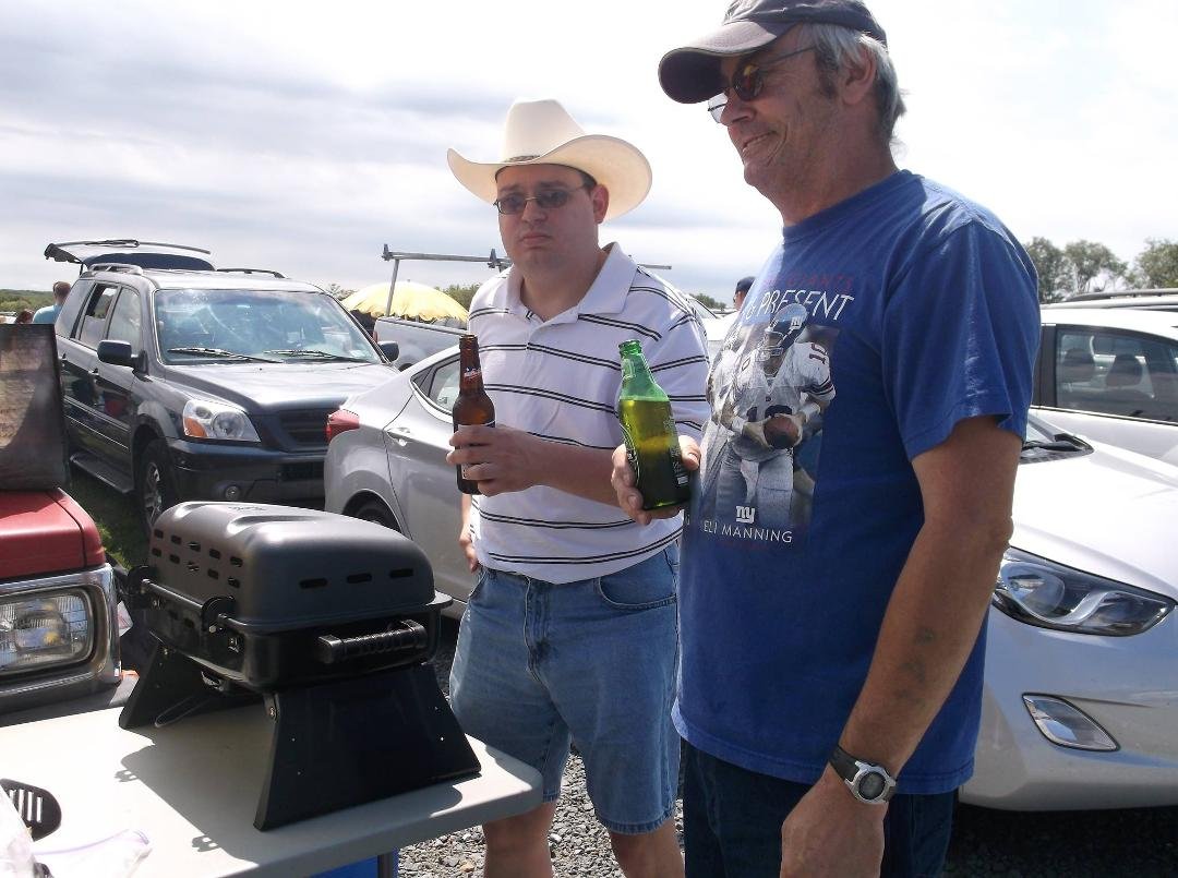 THANK YOU GUYS :)) BEST GRILL MASTER TO HAVE TAIL-GATING