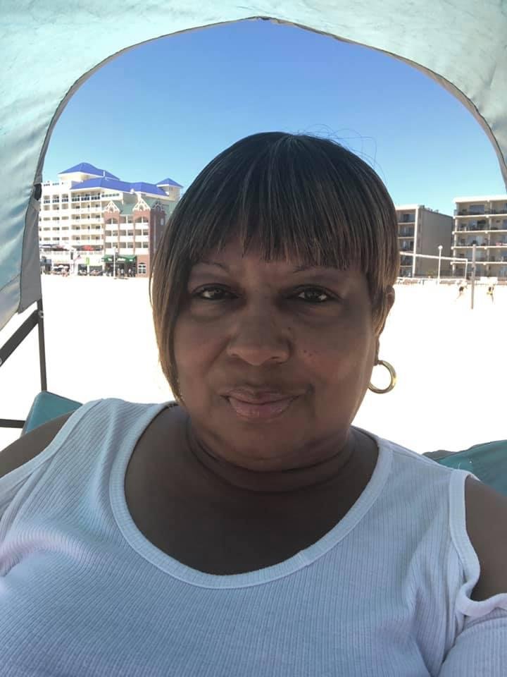 Jackie Ellis' album, Mobile Uploads