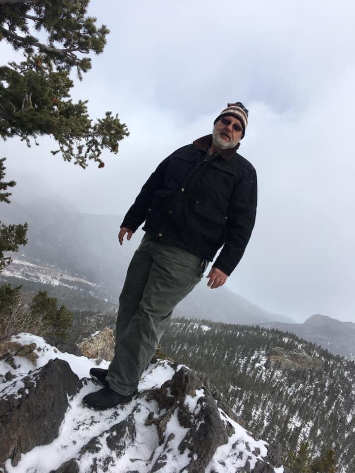 I’m asking those who love the outdoors to post a picture. Just a pic. No description. The goal is to regain peace and harmony without negativity. Please copy the text, put a picture on YOUR page, and let's look at these bea