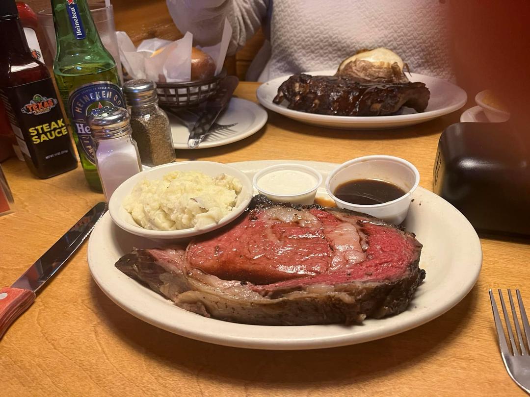 I would like to thank everyone that sent Birthday wishes! I had a pleasant day, wheather was great , spoke with family. Spent time with Maria! Topped it off with a man meal! May God bless the USA!