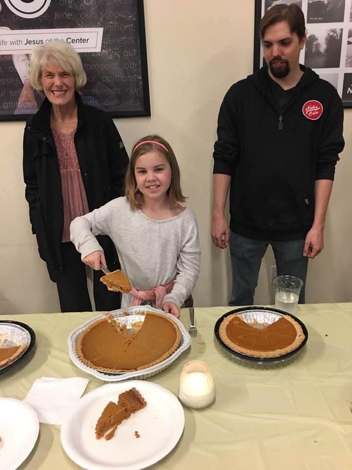 Briley and Tim gave out pie to those who need a Thanksgiving dinner!