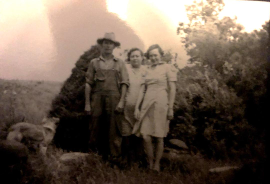 My Mom and her Father and Mother, thinking of them at Christmas.
