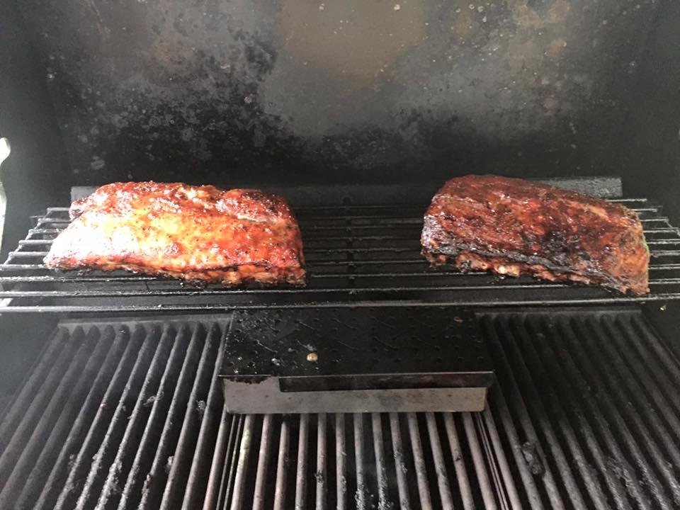 Smoking good ribs today