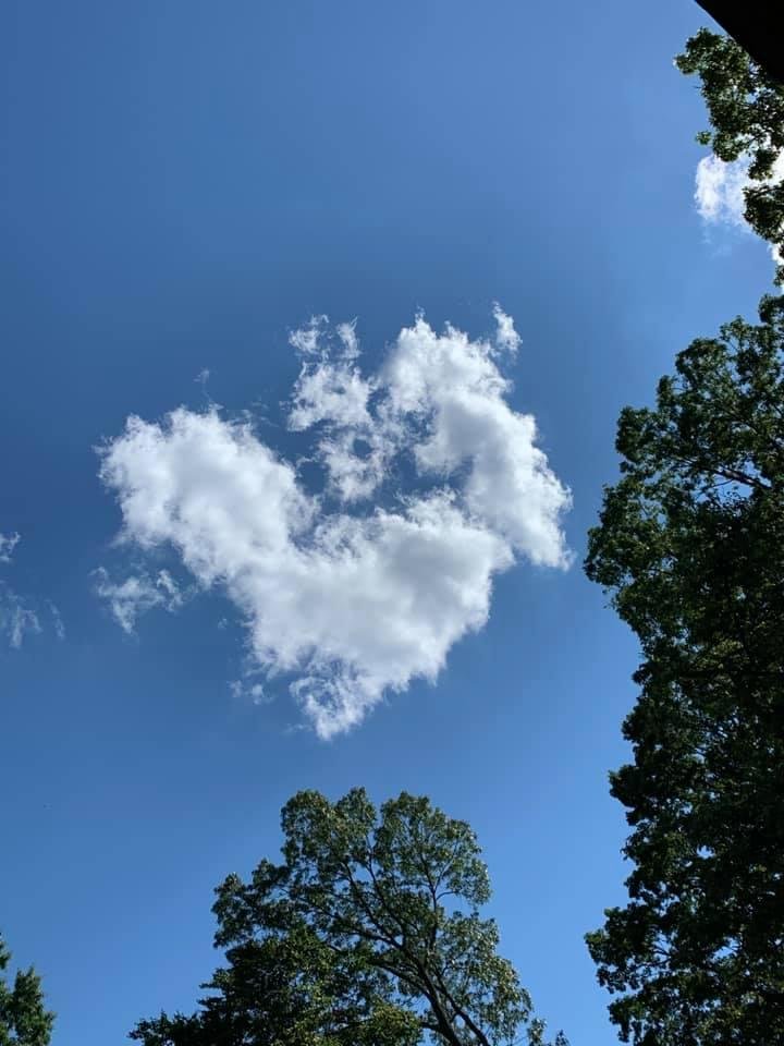 My friend Michael took this pic! A heart cloud!! 💙💙💙💙💙
