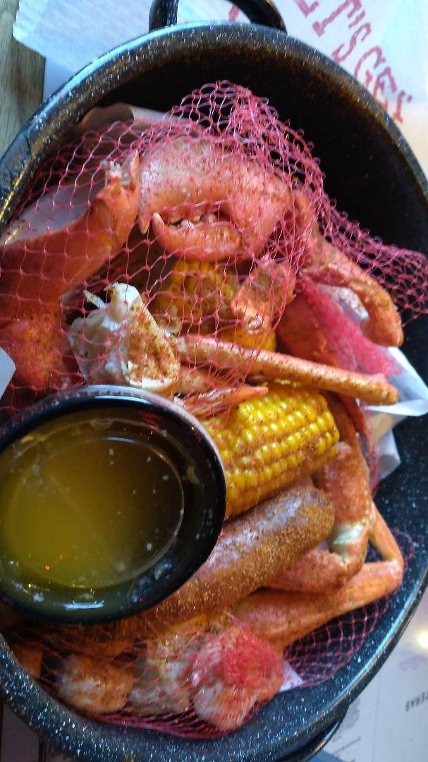 Anniversary weekend dinner at Joe's Crab 🦀Shack