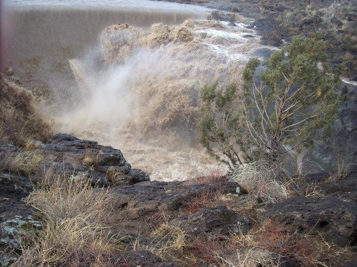 Jeri Peters' album, Lake Paulden when it rains hard