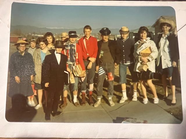 Here is a photo taken by my mom in our front yard in Brookridge Heights.
From the left:
1. ? 2. ? 3. ? 4. ? 5. ? 6. ? 7. ? 8. Rick Marlowe 9. Roger Long 10. Frankie Gavin 11. Norma Gavin 12. Diana McDaniels Reynolds