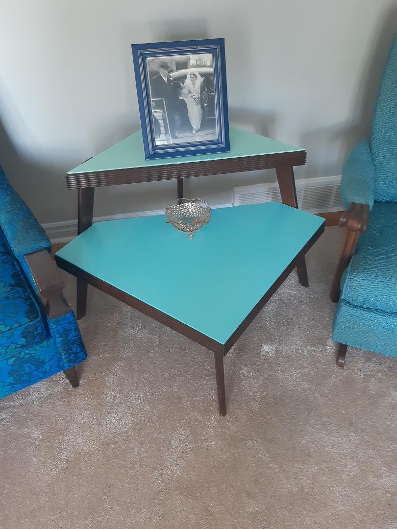 Our funky new table. Cost...free.