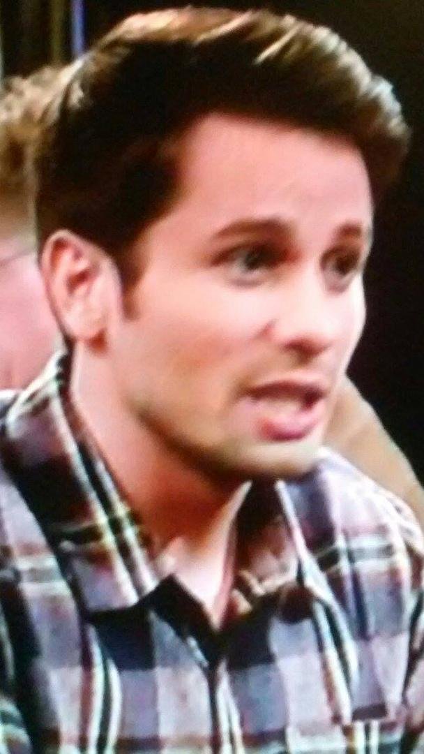 I love The McCarthys!  Tyler Ritter looks so much like his dad (John Ritter).