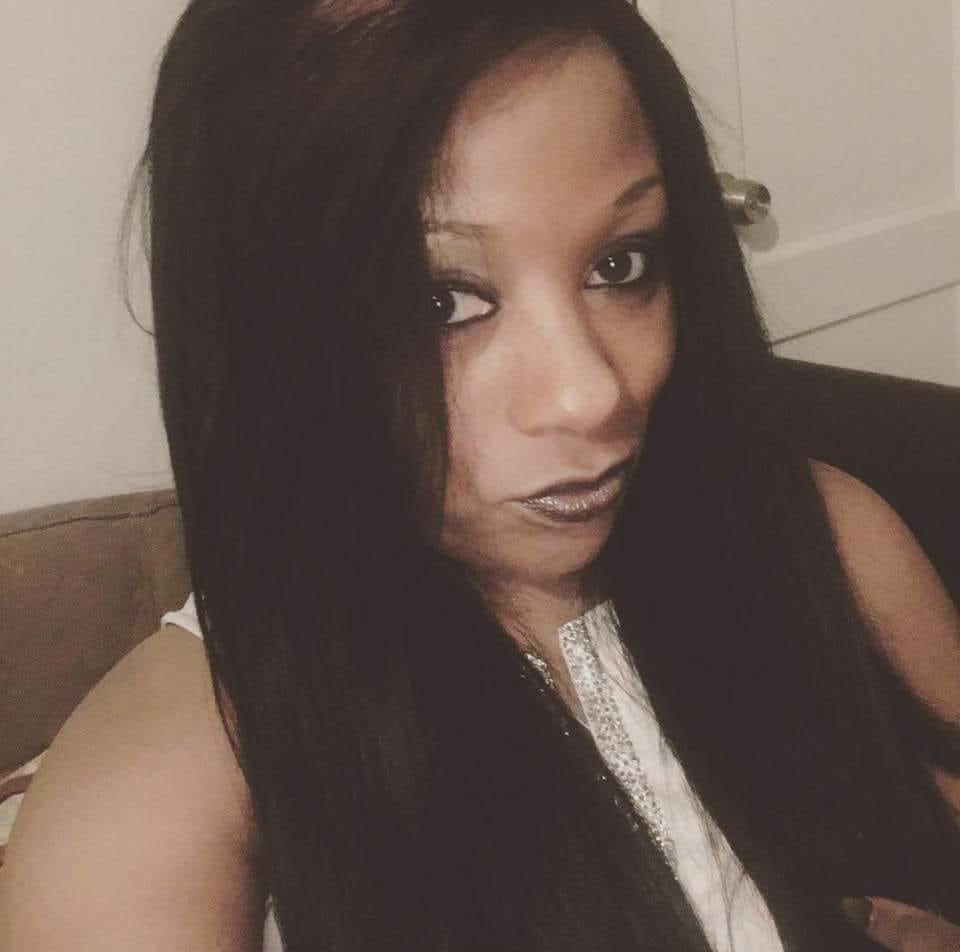 Happy 40th Birthday to my sweet baby girl SaDarie,I love you so much.