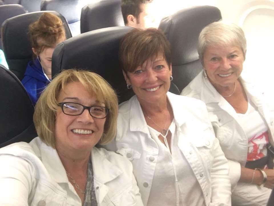 Heading back to Ontario. Had a fantastic vacation. Thank you Family and Friends, couldn't have done it without you! 💞💃🏼🍻🎈💃🏼🍻❌⭕️Loves Ye all!💃🏼🎈💋