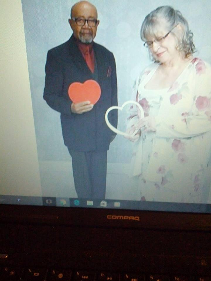Comiesee Sampson's album, Mobile Uploads