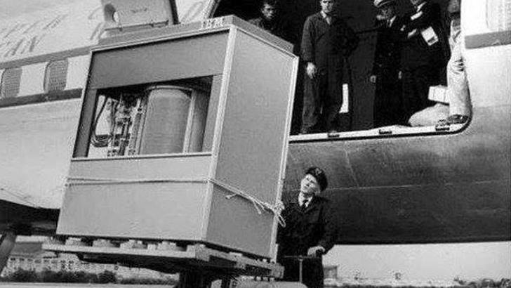 To anyone who's complaining about their clunky old laptop :) This is a 5meg hard drive being loaded into a plane in 1956, my watch has 6 :)