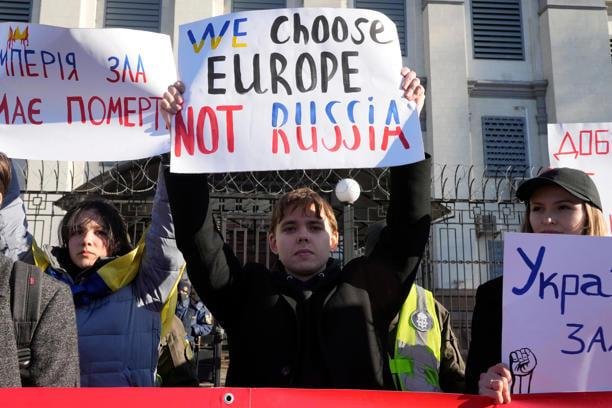 Ukraine resists
Ukrainians inside and outside the military have told USA TODAY in recent weeks that Putin won't take their country without a fight, even if it means prolonged street-to-street battles and a bloody insurgenc