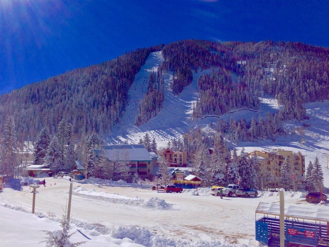 One more day to ski then I’ll see you in the caves in Napa. Then off to New Jersey and Ohio later this month http://ow.ly/i/8thop
