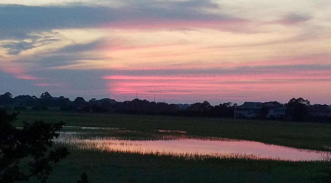 Beautiful evening at Harbor Island..never get tired of this.
