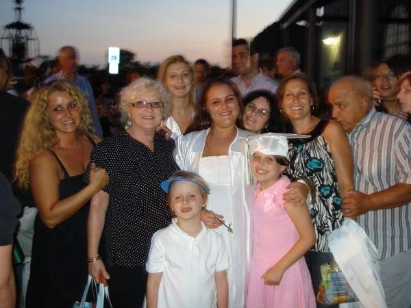 who's that lady Frank is kissing, lol