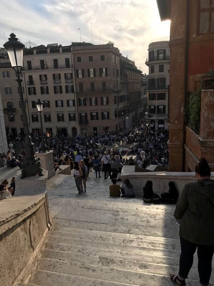 2.8 Million people have to go somewhere😕at the same time 😱😡