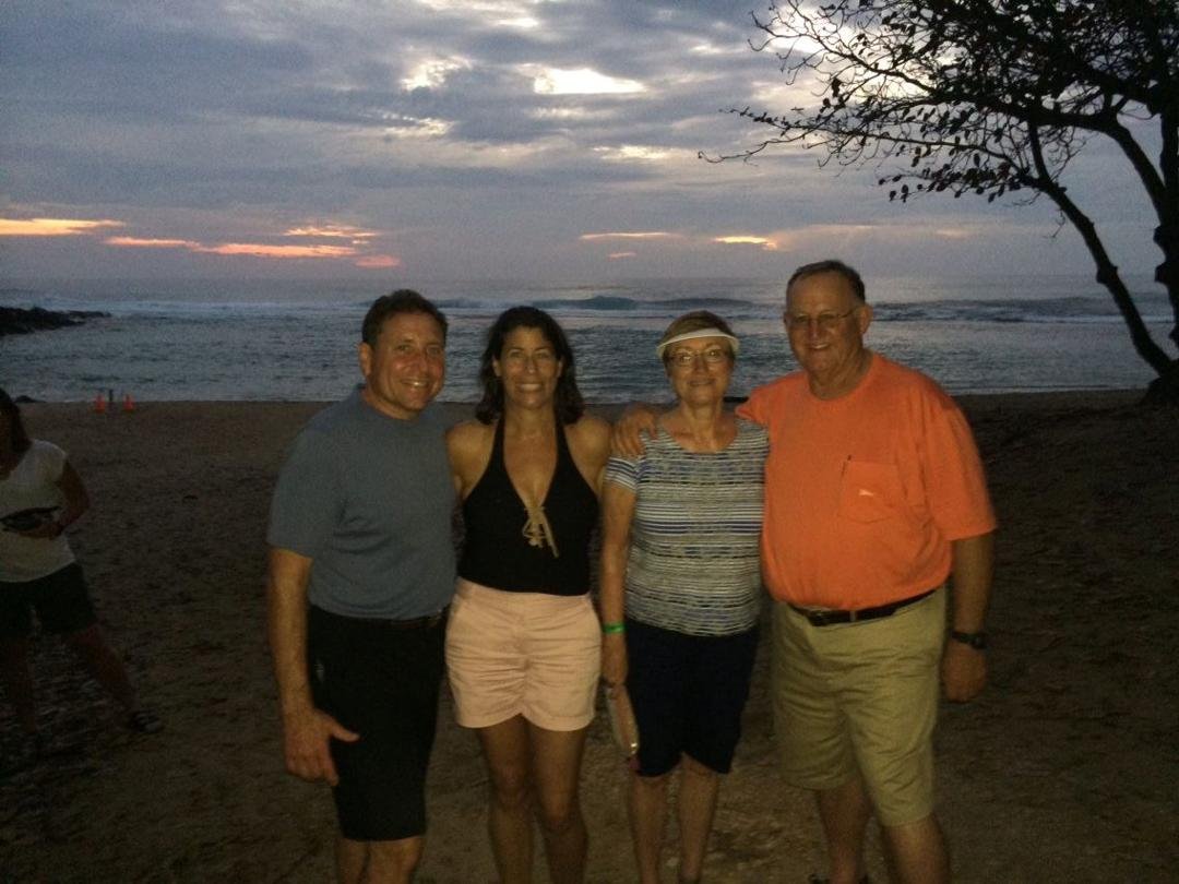 Trager's & Gieg 's
Kee'e Beach, Kaui