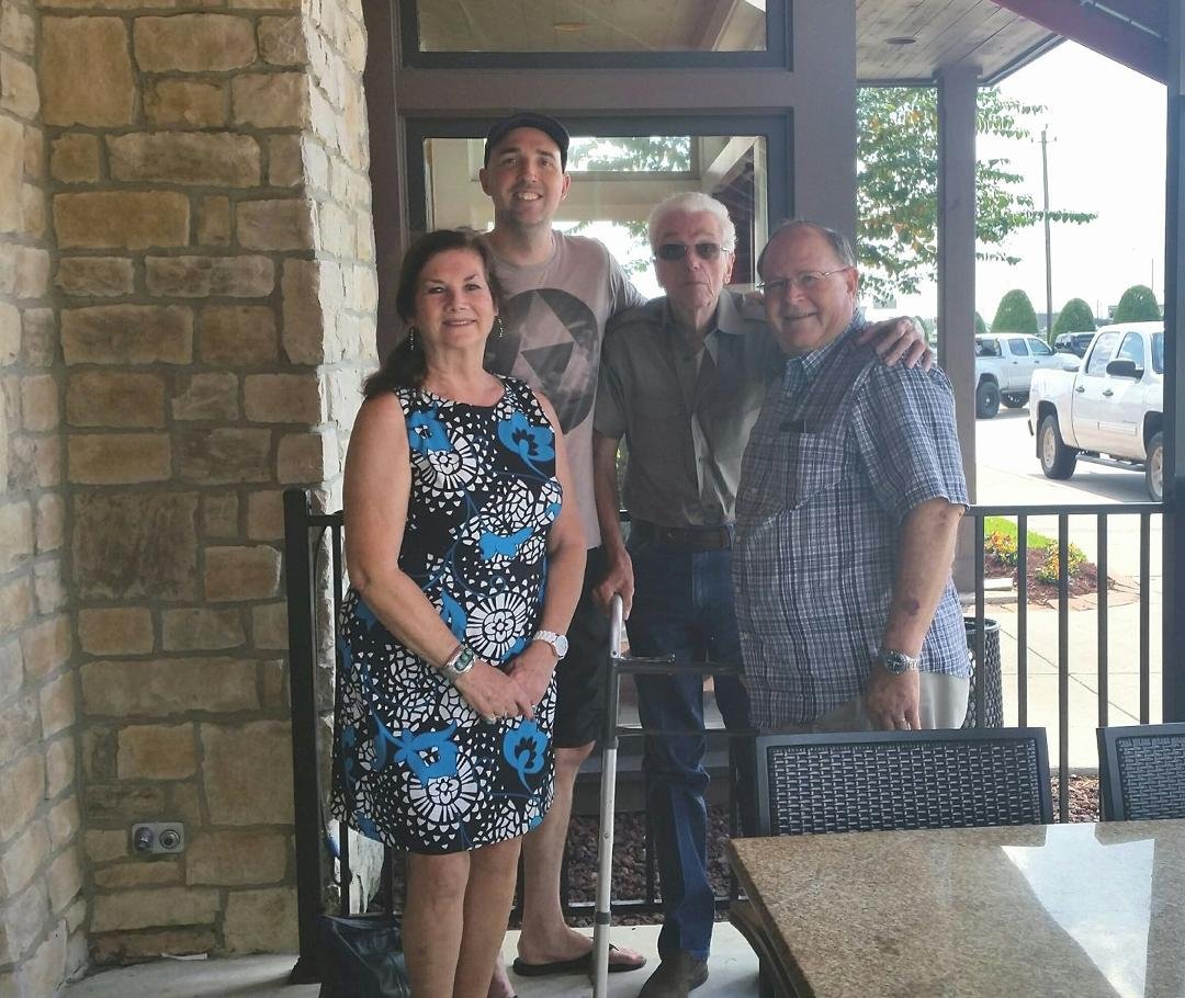 We were at Chili's in Pasadena, TX, with my first Cousin Jerry Wood and his son Jason Wood. It was so good seeing them and chatting for awhile. On Monday we enjoyed a fun get together with another cousin, Melissa Bragg a