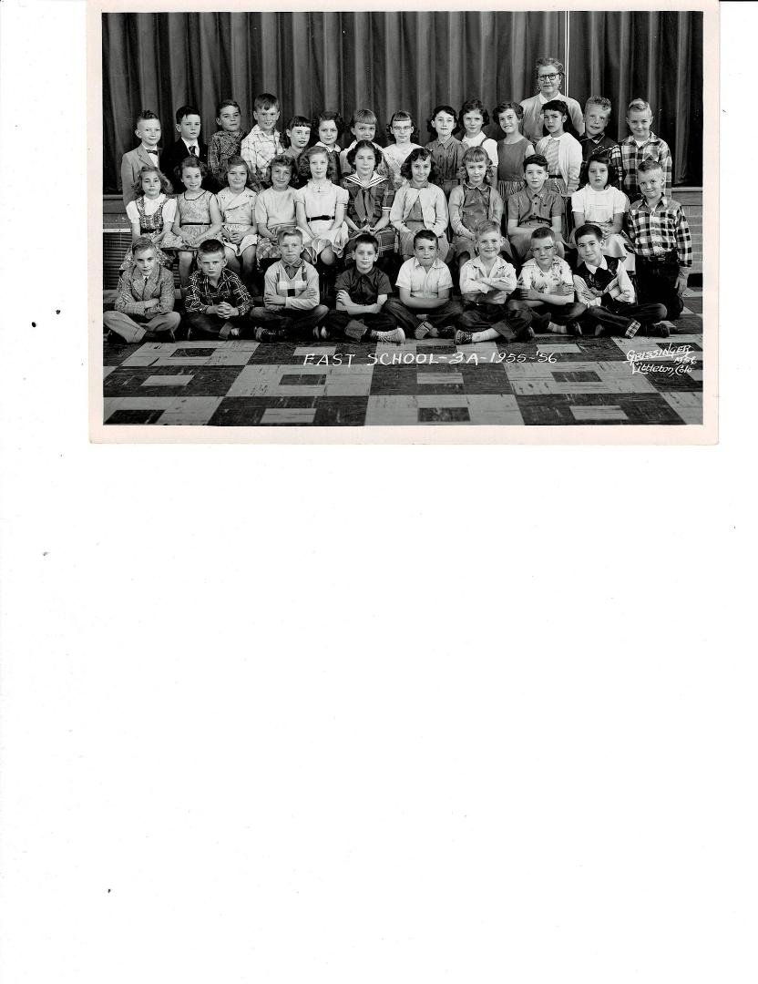 I'm going to list the people I know-if you know anyone I missed, please let me know! Our teacher was Mrs. Cheddle.
This was 3rd grade at East Elementary School when the school was brand new. 1955-1956.
Back Row from the le