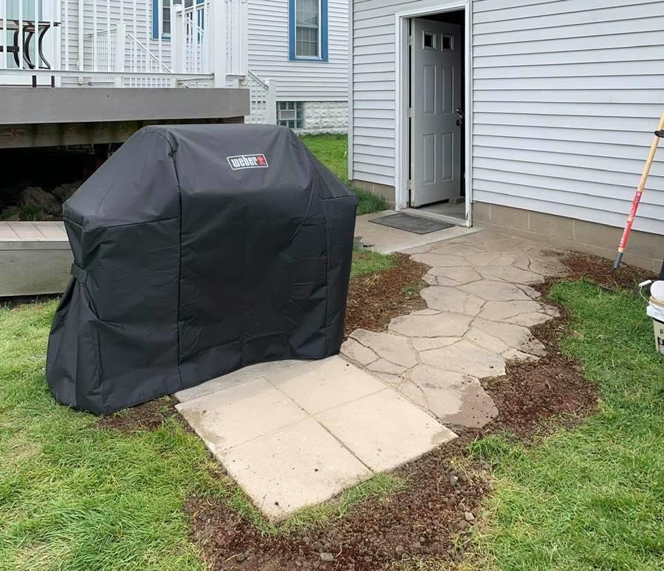 My son-in-law Charlie just finished Art grill pad and walk. He does really nice work. 🥰
Kasper Construction