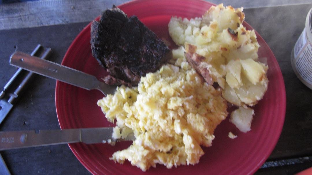 Ahhh, we sure do love breakfast, lol.