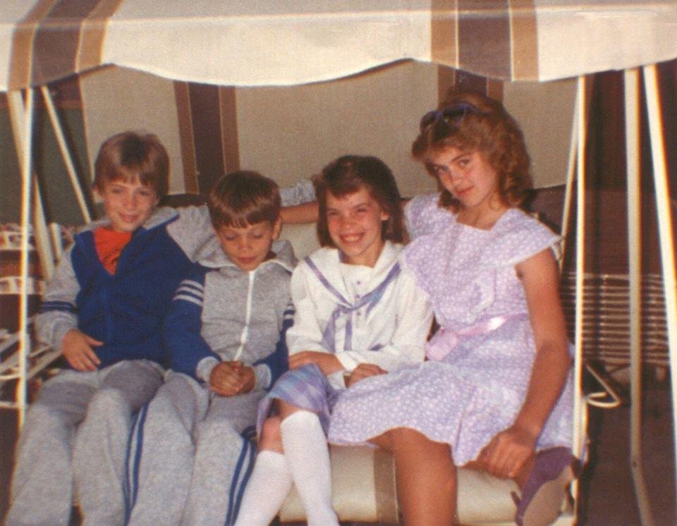 Kid portrait on the swing - 6/84