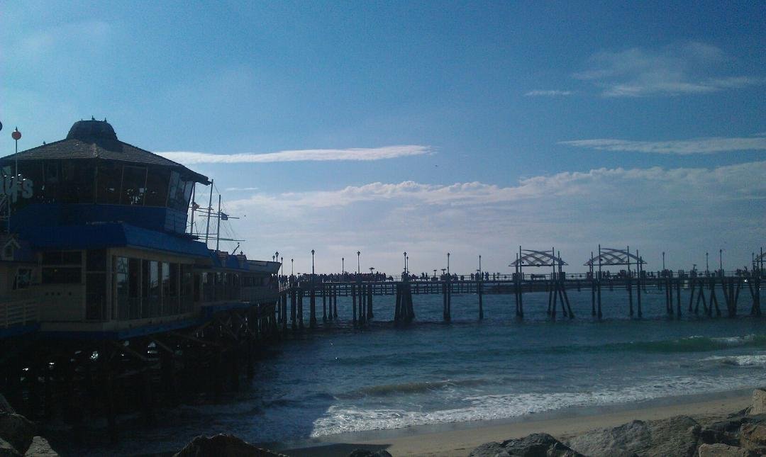 The New Redondo Beach Horseshoe Pier - Lacking the Luster. No Surfing, No more Buildings (Restaurants and Gift Shops) on it = No Fun...