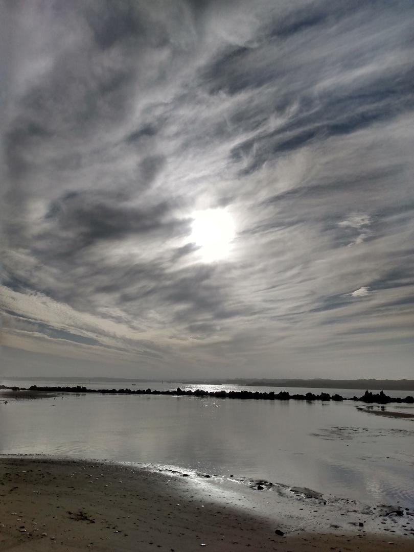 Purty sky today.