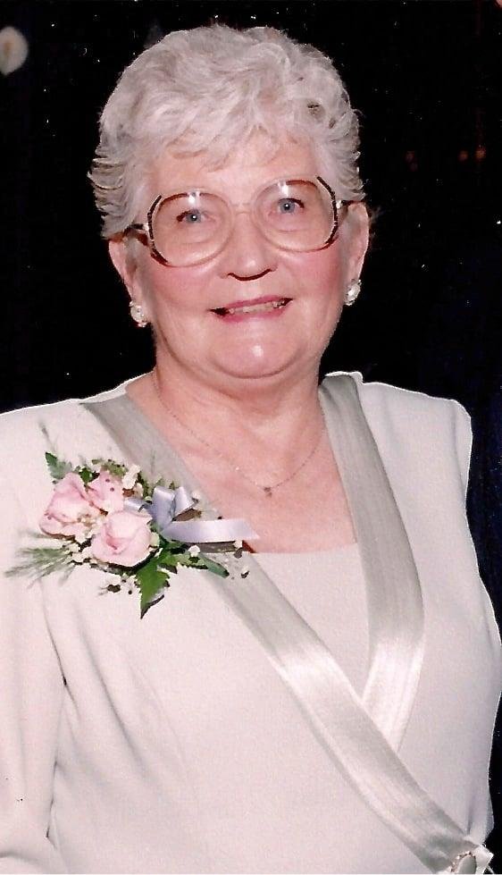 She's been gone 6 years as of today.  I still think of things and want to call my mom and tell her.  She's missed greatly...