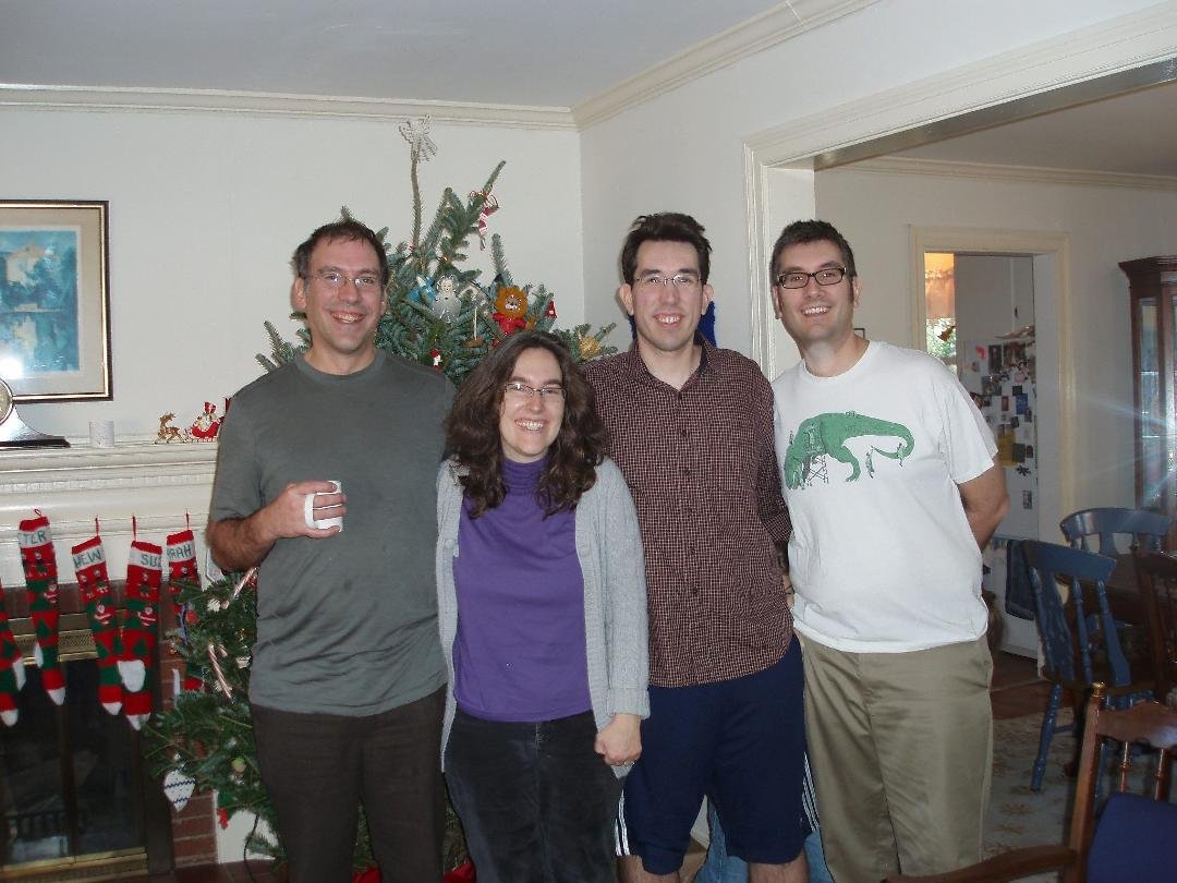 The siblings together on Christmas: Paul, Elizabeth, Matt & David. It was great to have them here.