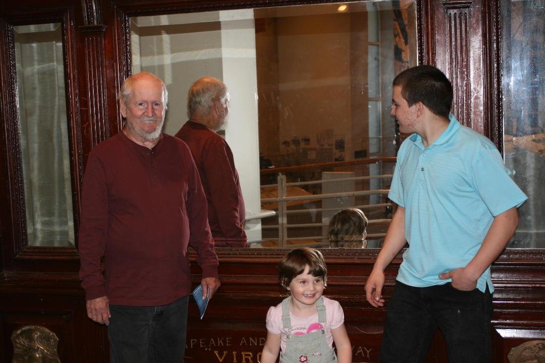 Richard Downs' album, Mainers'Museum With my family