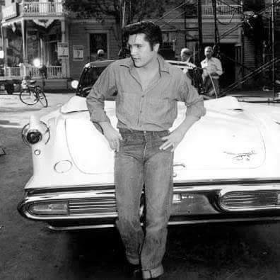 Nice car....lol,,,,,😎