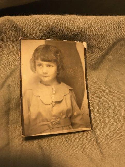 This pic is 85+ years old...I think she looks like Mary from the Li'l Rascals.
Happy Mother's Day, MOM!