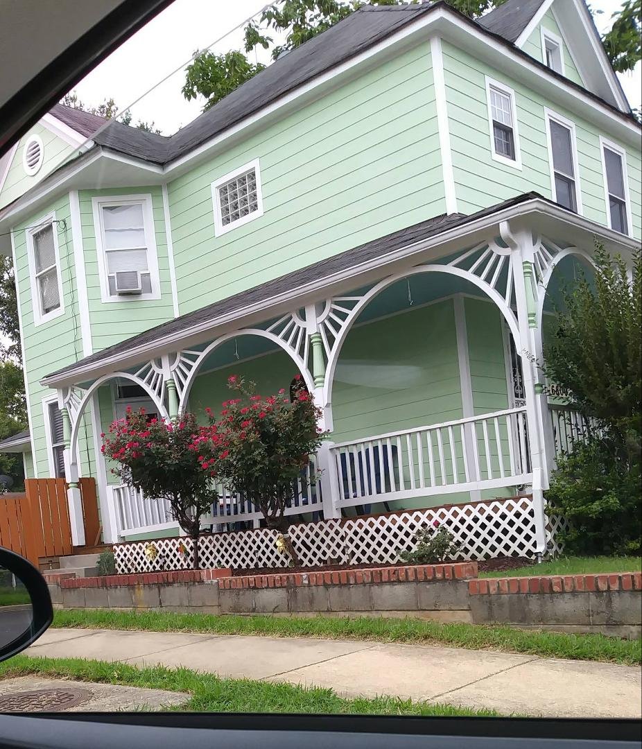 I love this house in Capital Heights!💝