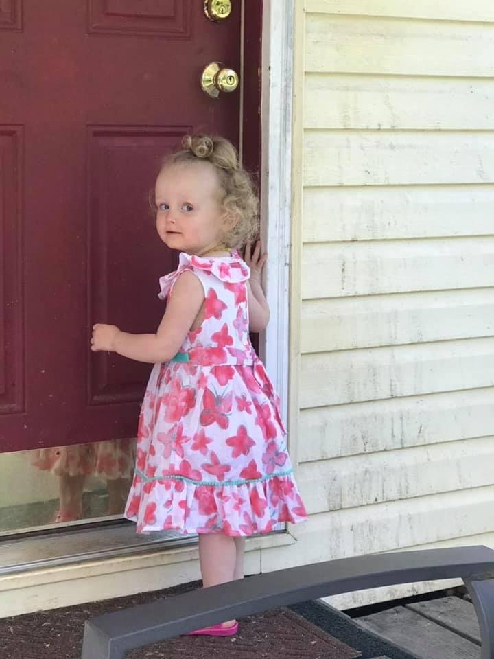 My great granddaughter Looks just like her mom.